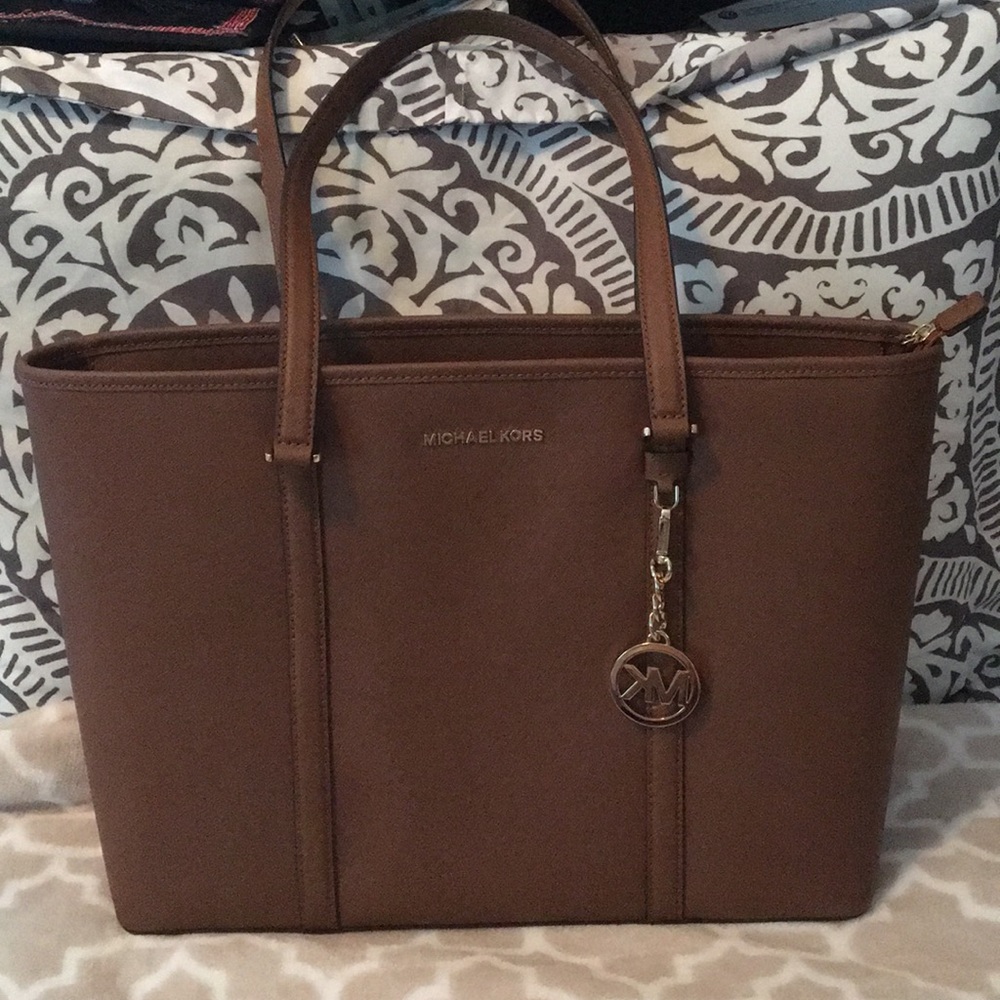 Micheal Kors bag